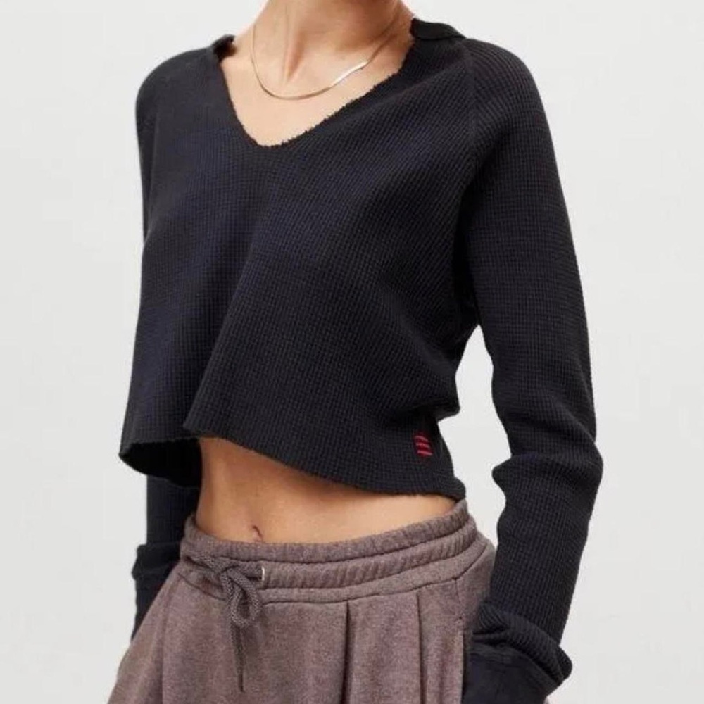 Urban Outfitters Black V-Neck Waffle Knit Thermal Crop Top